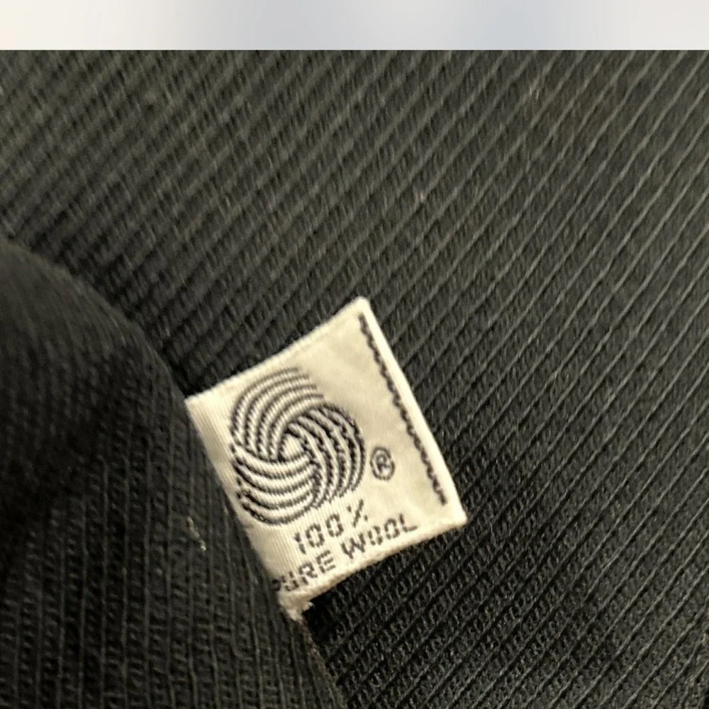 Christian Dior 100% wool blazer. Size 8.